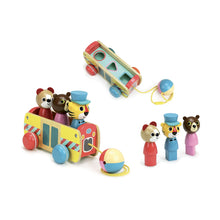 Lade das Bild in den Galerie-Viewer, Wooden Coach Pull Toy
