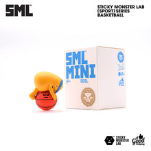 Lade das Bild in den Galerie-Viewer, „SML Sticky Monsters Lab“ Sports Series Blind Box
