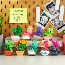 Lade das Bild in den Galerie-Viewer, &#39;&#39;Unicorno Botanical&#39;&#39; Unicorn Blind Box Figures
