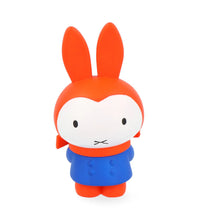 Lade das Bild in den Galerie-Viewer, Miffy-Figur, Dick Bruna Serie 4 „Snow Day Miffy“
