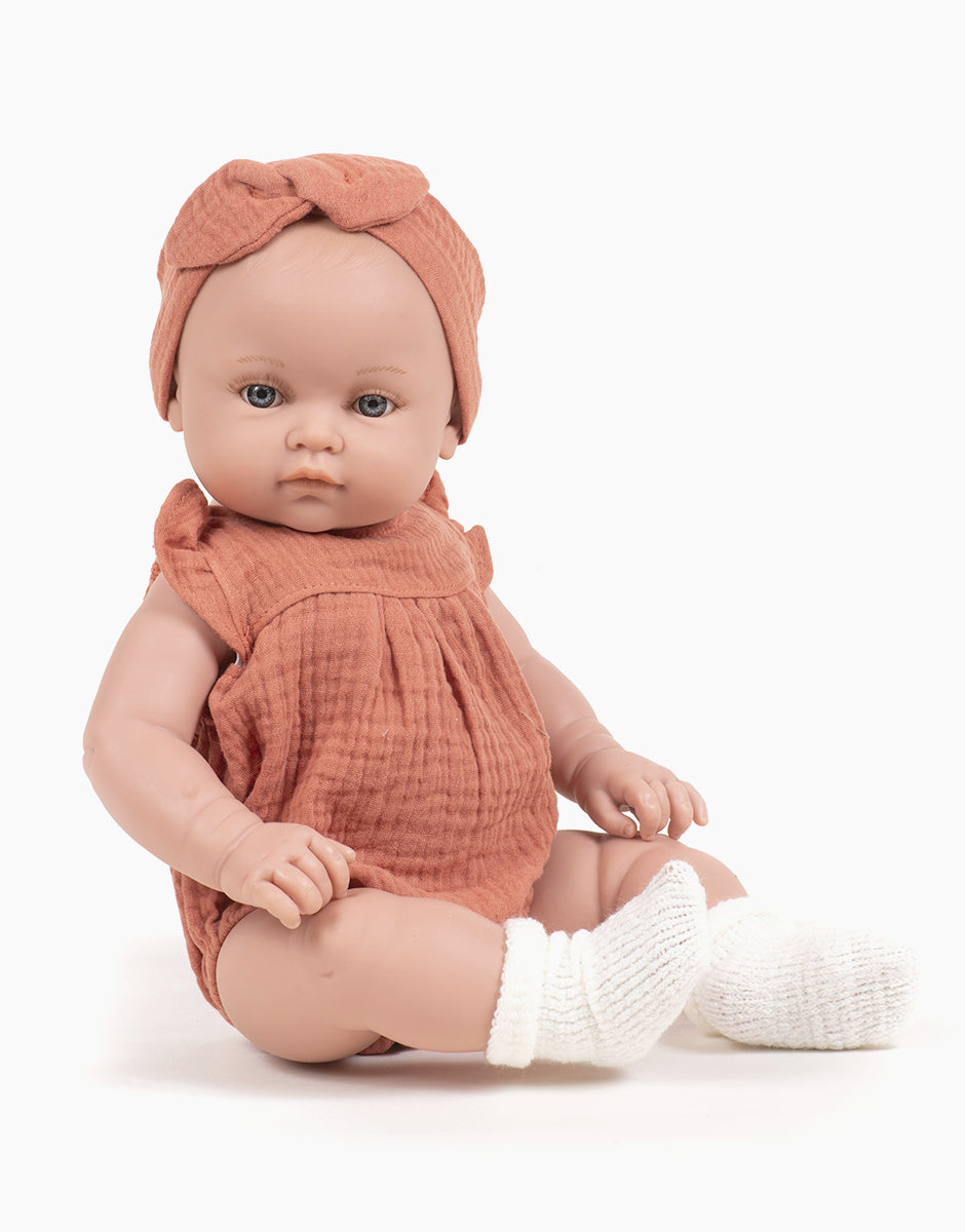 Minikane Bambini Doll ''Yaelle'' 47cm Marsala Romper