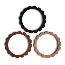 Load image into Gallery viewer, Flower Teether Bracelet &#39;&#39;Black, Natural, Caramel&#39;&#39;
