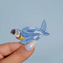 Load image into Gallery viewer, Iron-On Patch &#39;&#39;Blue Parrot&#39;&#39;
