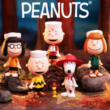 Lade das Bild in den Galerie-Viewer, „Peanuts“ Camp Action Blind Box-Figuren
