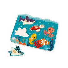 Lade das Bild in den Galerie-Viewer, Wooden Puzzle &#39;&#39;Marine Animals&#39;&#39; 18 months +
