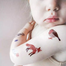 Lade das Bild in den Galerie-Viewer, Temporäre Bio-Tattoos „Little Piep“.
